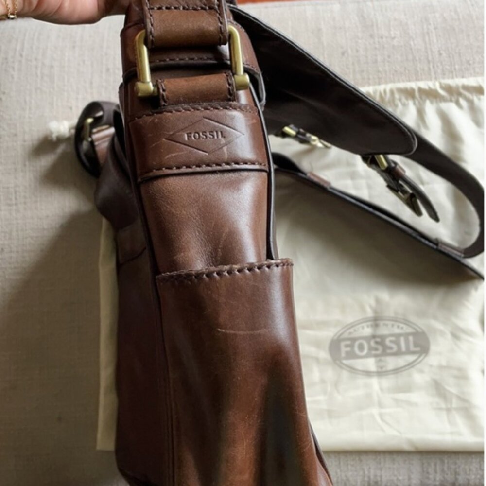 Fossil Messenger Bag 💼 - Picture 14 of 16
